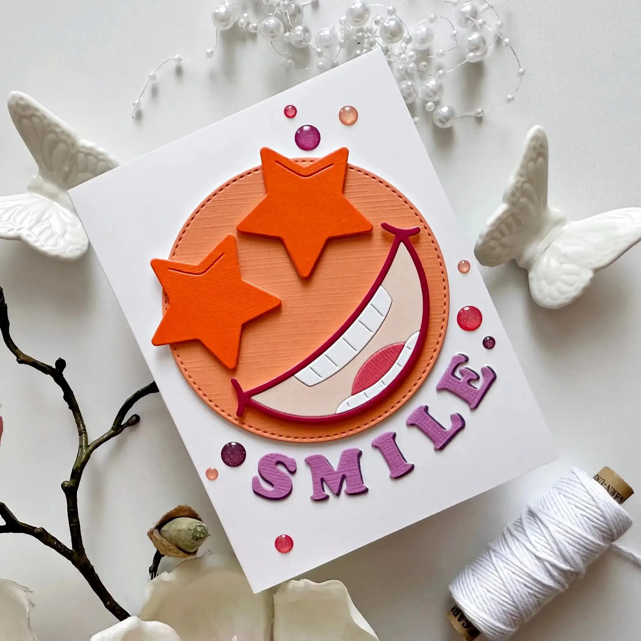 قوالب قص الزهور المتفتحة والأو - مراجعة Wedding Card Box وسعره